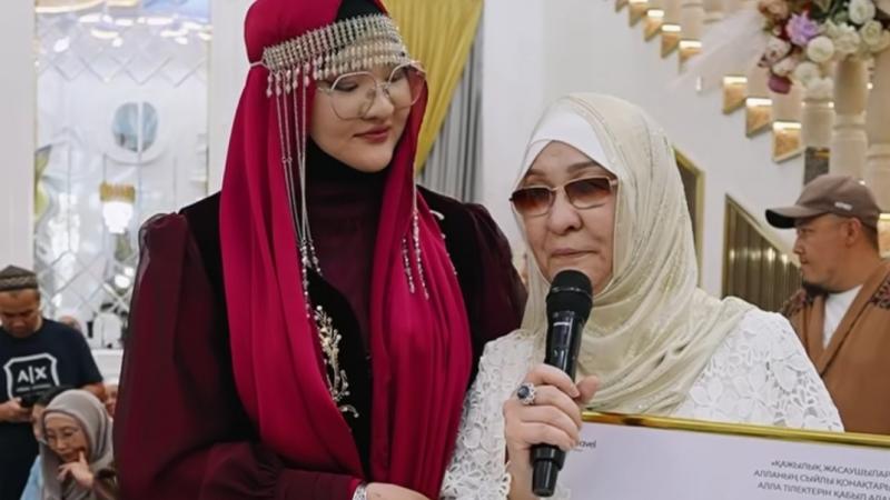 Гүлмира Мұханқызы-Харекеттің анасына ерекше сый!