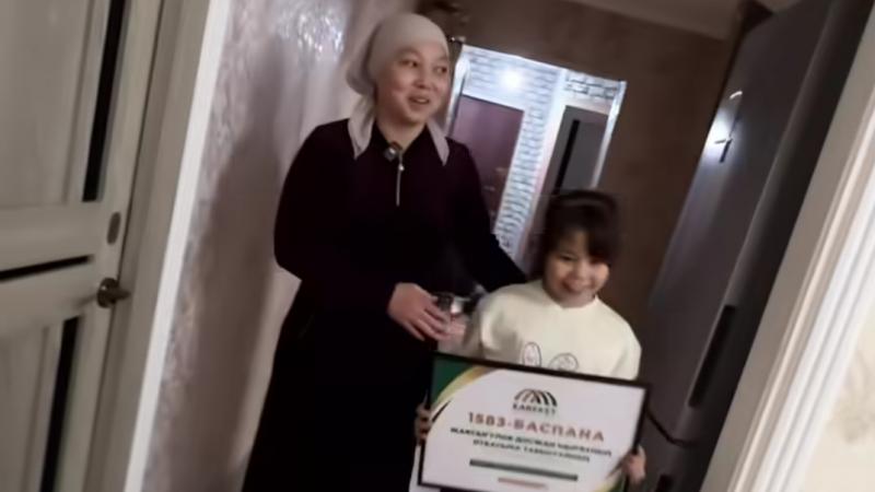 Халықтың жылуымен тағы бір отбасын баспанамен қуанттық .